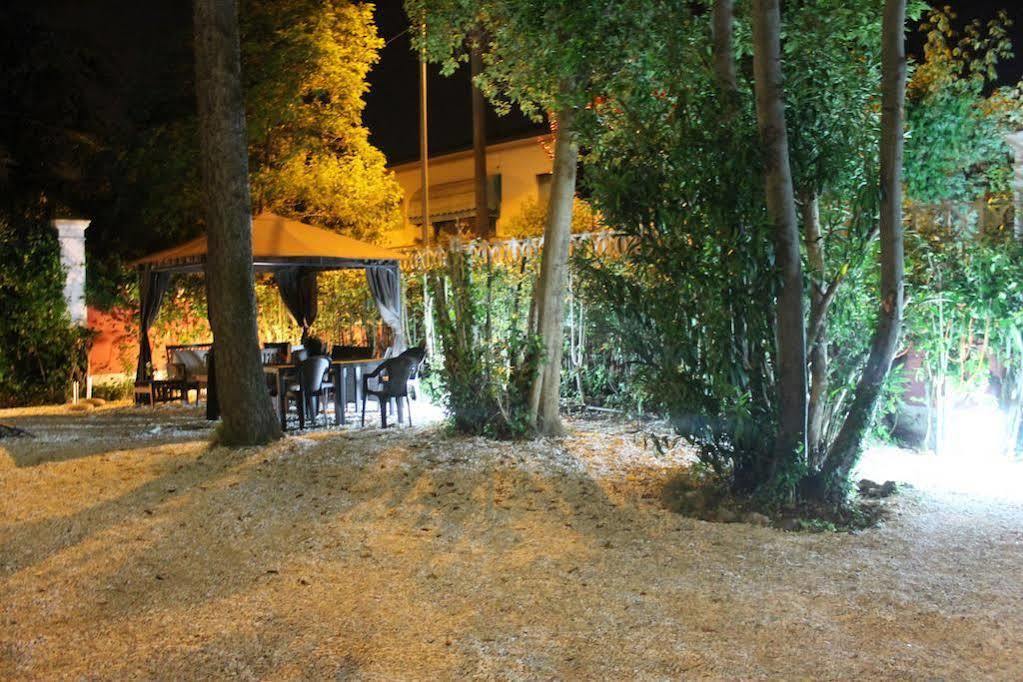 B&B Villa Regina Pisa Exterior photo