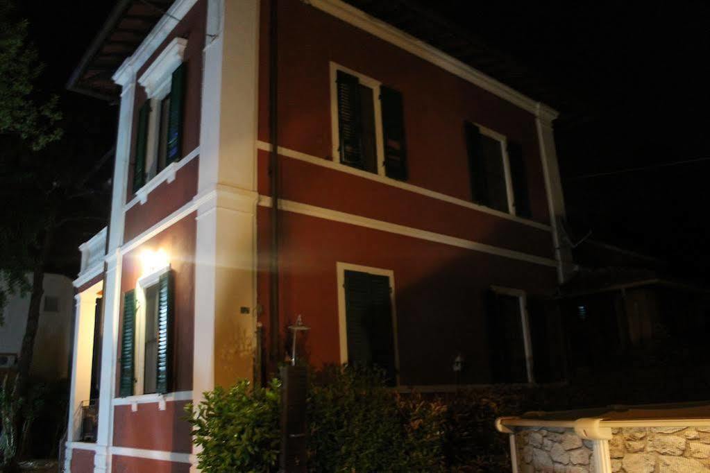 B&B Villa Regina Pisa Exterior photo